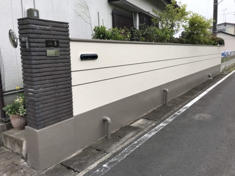 石巻市Y様宅擁壁塗装工事風景