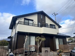 仙台市太白区S様宅　全塗装・玄関交換・ウッドデッキ交換工事